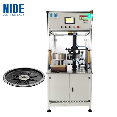 Máquina automática de prensagem e descascagem de óleo de vedação de rolamento de motor de roda BLDC